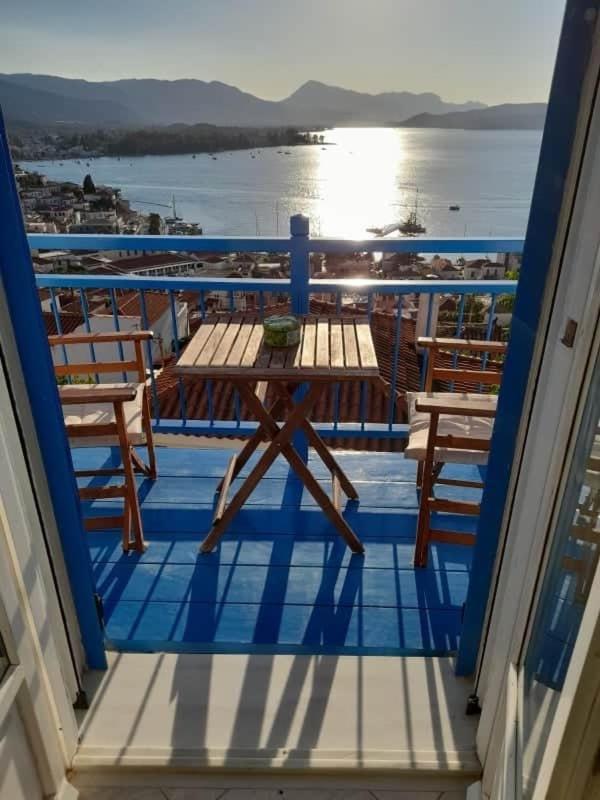 Veranda Blue - Poros Poros Town Luaran gambar