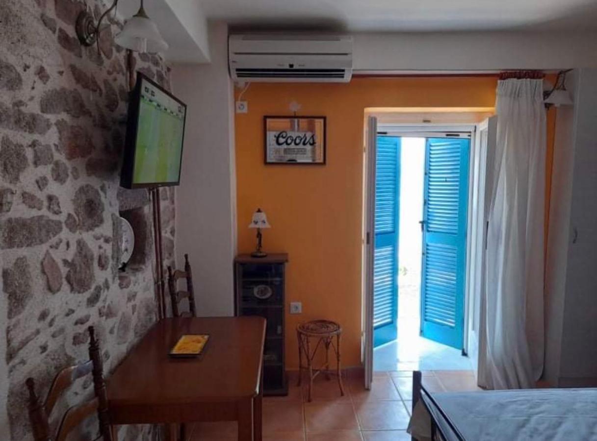 Veranda Blue - Poros Poros Town Luaran gambar