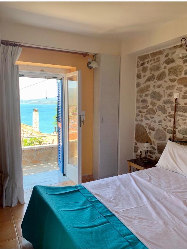 Veranda Blue - Poros Poros Town Luaran gambar