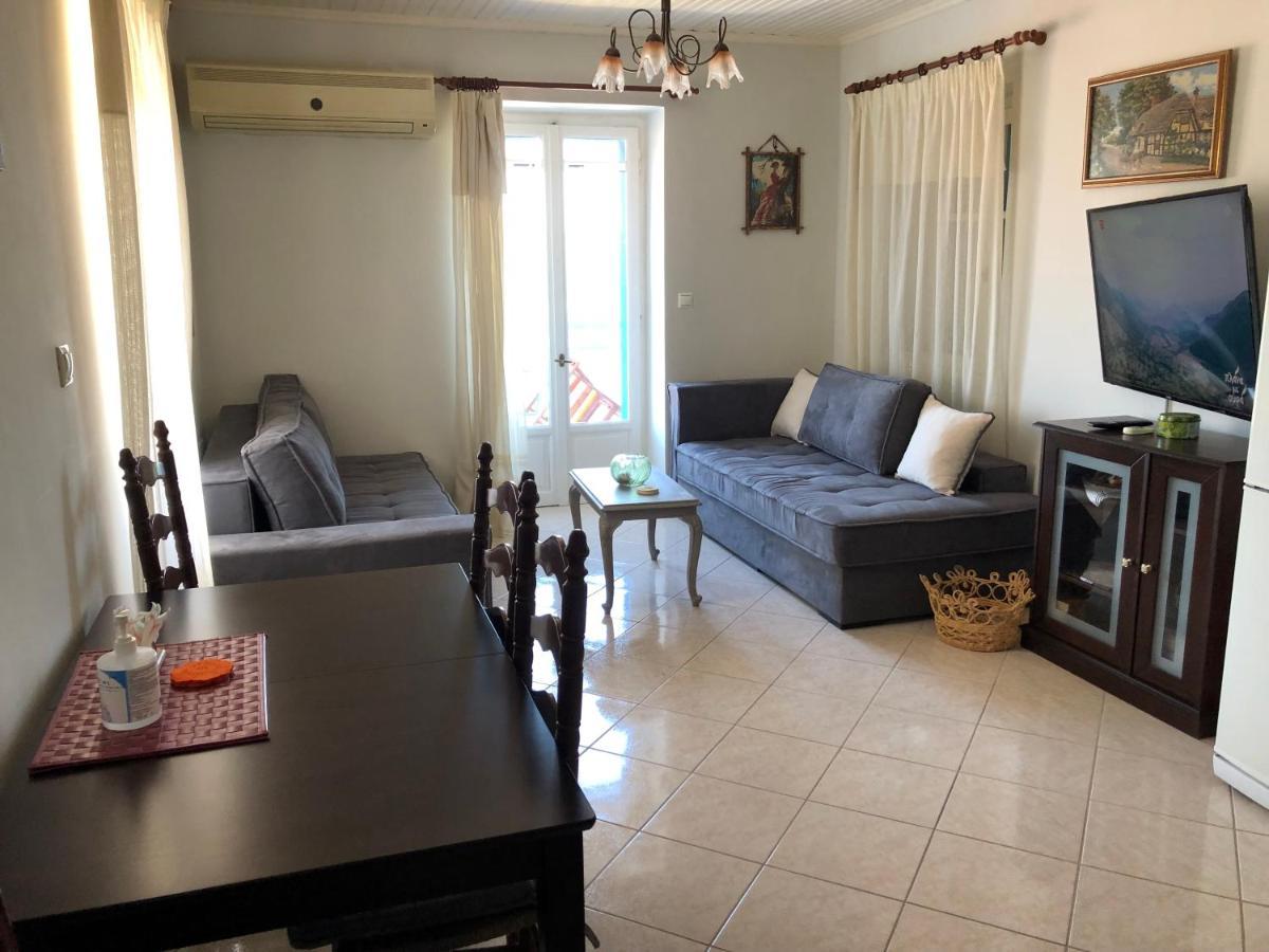 Veranda Blue - Poros Poros Town Luaran gambar